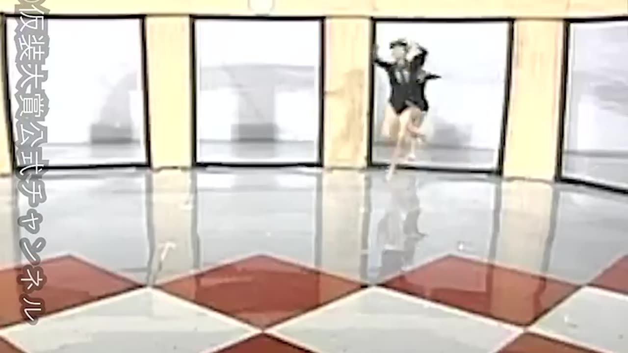 The Perfect Mirror Performance