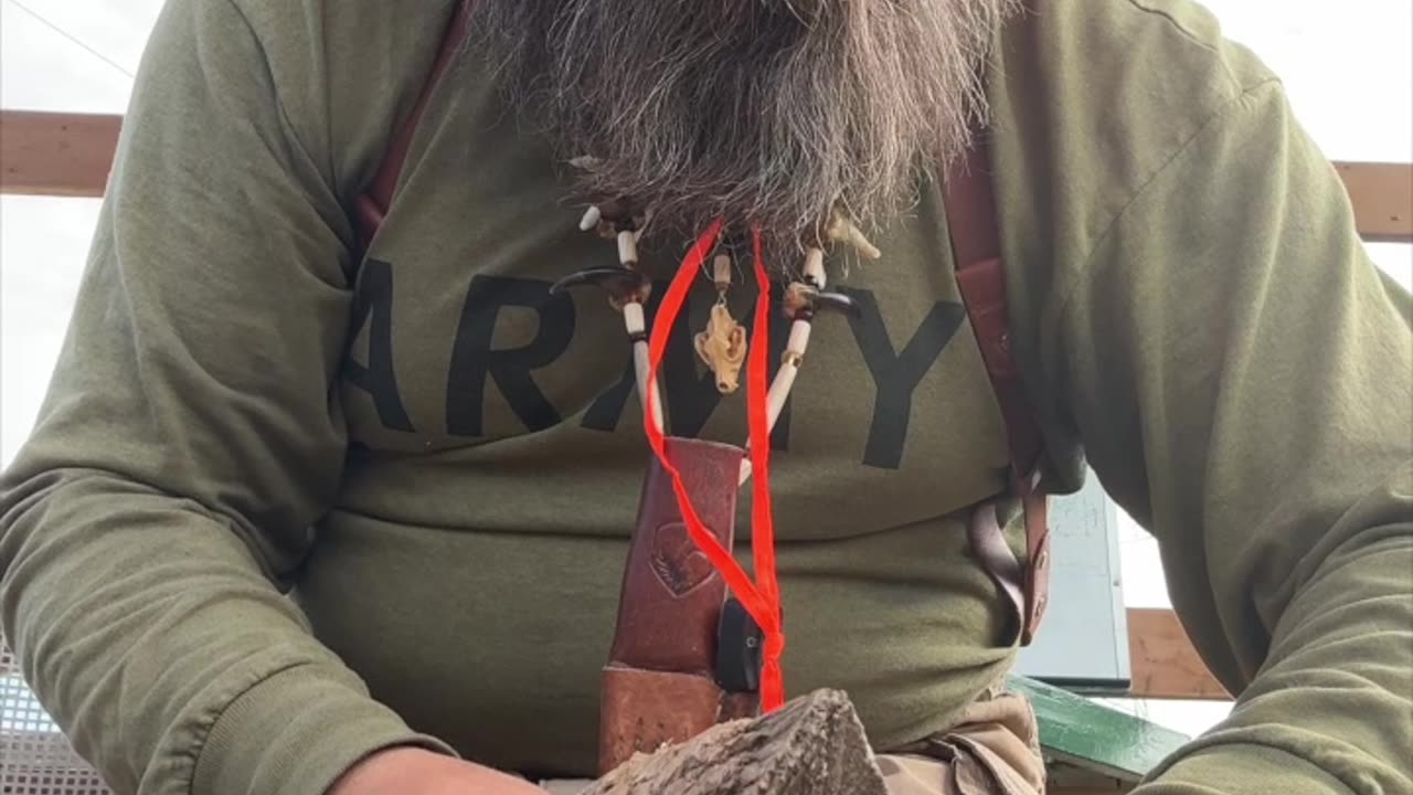 Baton a Knife for Firewood | Bushcraft Basics