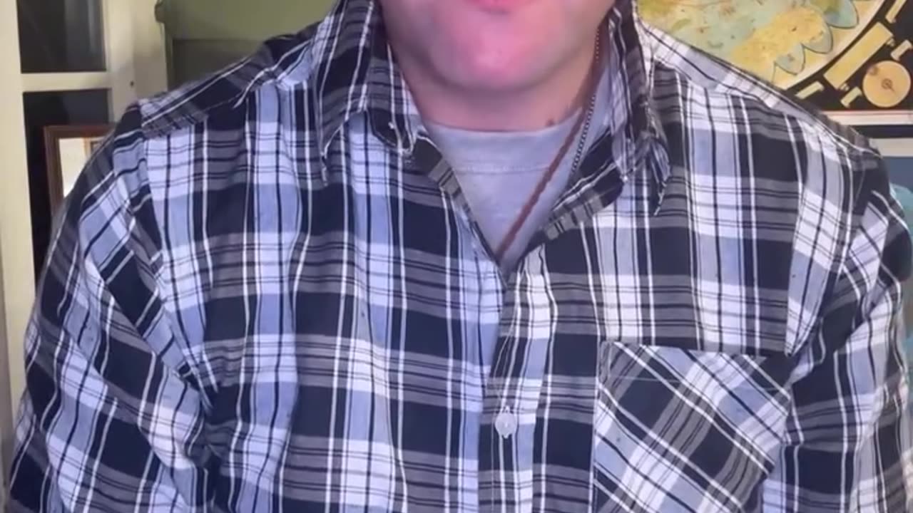 Flat earth vs globe earth .