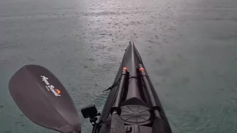 Rowing in the rain 😮😮😮