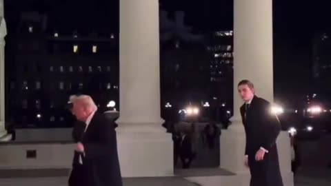 PAY CLOSE ATTENTION TO THIS VIDEO OF THE TRUMP FAMILY ENTERING THE WHITE HOUSE‼️