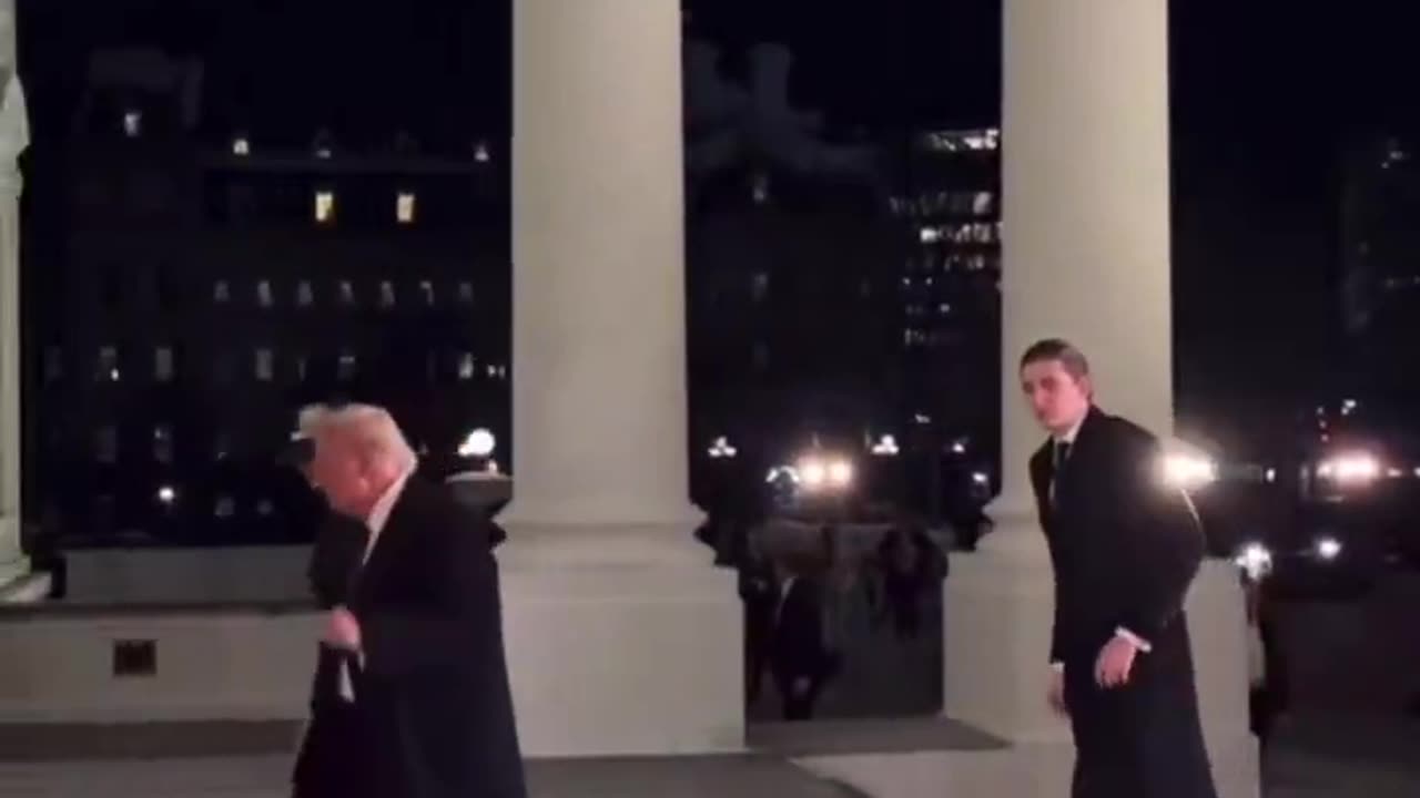 PAY CLOSE ATTENTION TO THIS VIDEO OF THE TRUMP FAMILY ENTERING THE WHITE HOUSE‼️