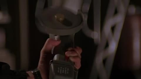 "Leviathan" Starring Peter Weller, Richard Crenna and Amanda Pays