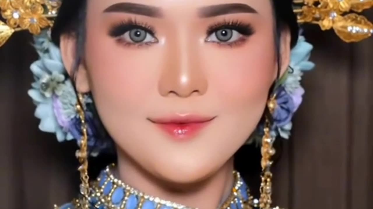 Traditional Bugis Bridal Makeup (Paes Bugis)