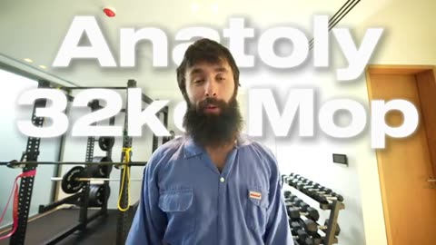 BODYBUILDER challenged CLEANER ANATOLY