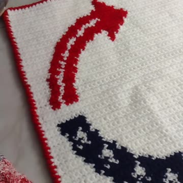 Been working on a new crochet pattern 🧶🇺🇸 | Coming 10.14.25