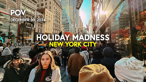 🎅 Holidays in NEW YORK CITY: POV Busy Streets of Manhattan, NY, USA / Rockefeller Christmas Tree 🎄