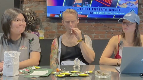 Scroll With It: Reddit Reviews with Cobb Keen