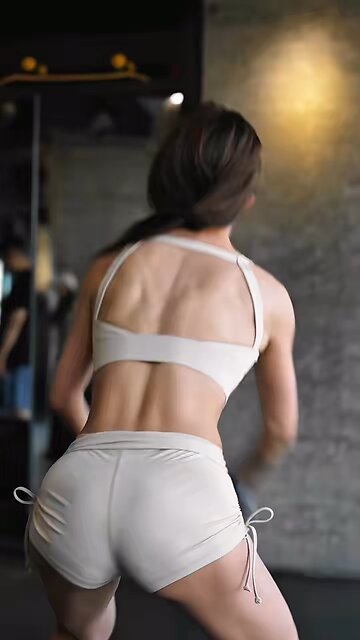 Muscles resonate with BGM 🥵 Can I be your fitness motivation💪