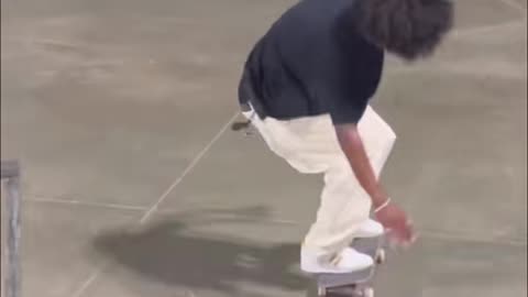 📸🛹 So Steezy! Watch This Insane Line | SkateNation