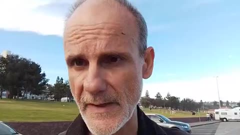 Approached by cops at Bondi Beach for making a video, and not for the first time