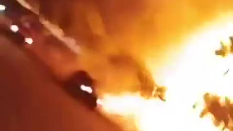 Viral video shows a MASSIVE car bomb detonation in Guayaquil, Ecuador