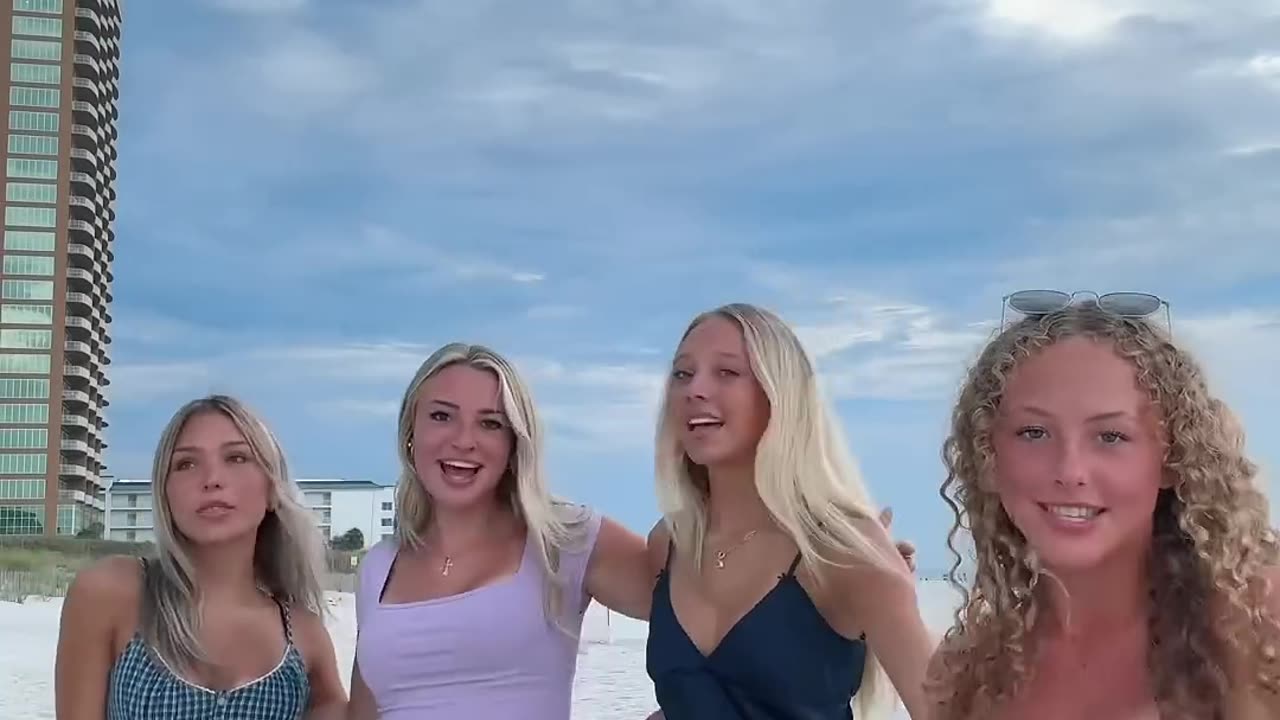 tiktok dance! 🍩😋