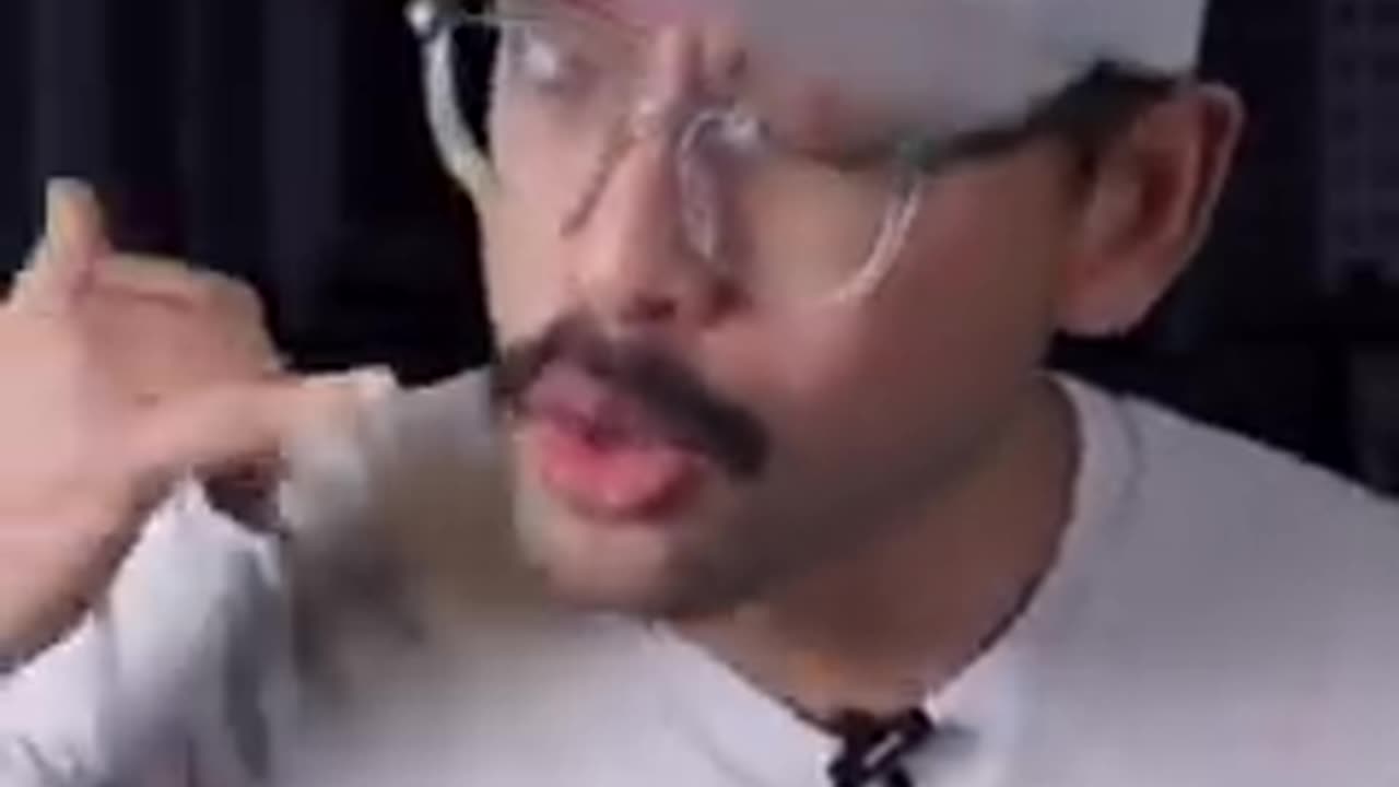 James Li ~ Somebody explain Mikey’s VERY odd behavior.. 🤔🤷‍♂️