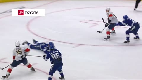 NHL - STAY HOT REINO‼️ Sam Reinhart opens the scoring shorthanded!