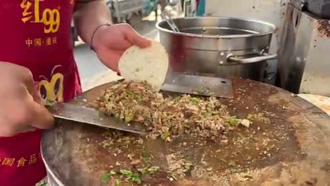 Zhengzhou Chinese Food Market: Giant Soup Noodles, Fried Buns & Local Street Food