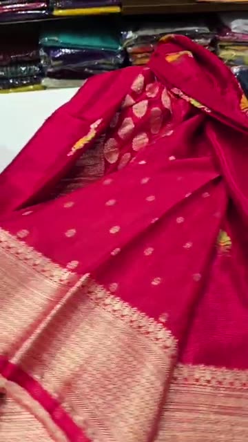 Wrinkle crape sarees with butta Rich pllu with blouse - free shopping Online India