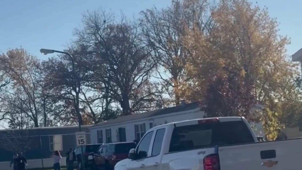 Big raid currently going on in Park City, Illinois.