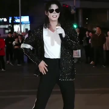 Is this the best Michael Jackson impersonator ever?