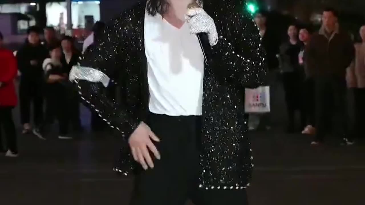 Is this the best Michael Jackson impersonator ever?