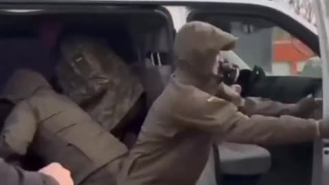 In Lutsk, a Paradise! Another Victim Being Kicked into a Minibus