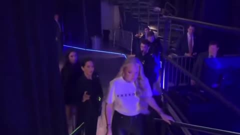 🚨 NEWLY RELEASED BACKSTAGE FOOTAGE OF ERIKA KIRK IS GOING VIRAL!