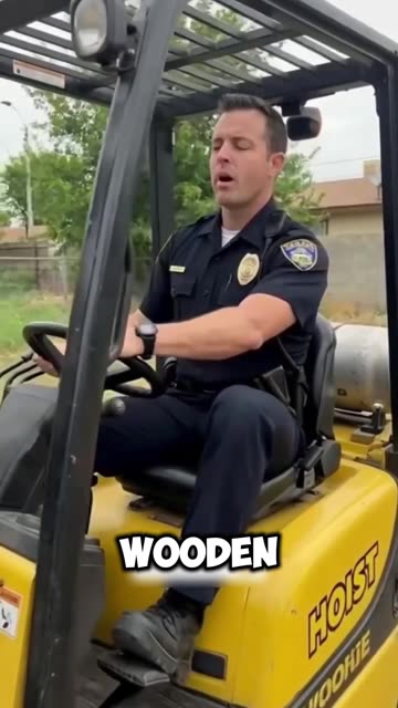 Everyone got angry at this policeman when they saw him demolish the dog house