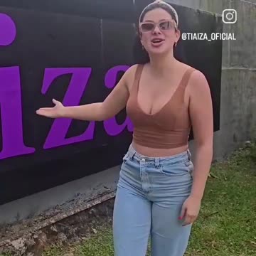 Tia Iza convida pessoas para sua casa