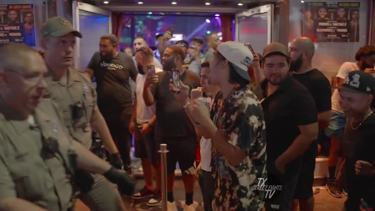 Wild: Chicks get into fight in TX