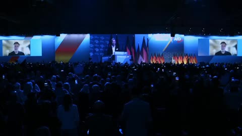 Elon Musk: "It's okay to be proud to be German."