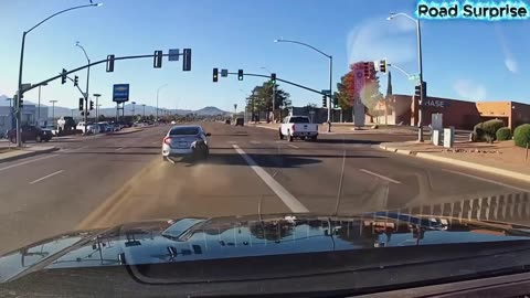 CRASHES ON THE WAY / DASHCAM