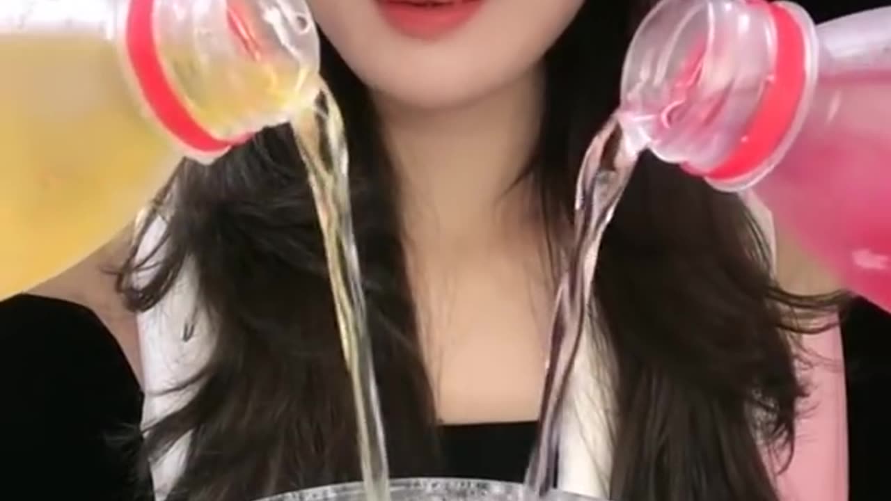 ASMR MUKBANG ICE EATING SOUNDS FROM THE FROZEN WATER