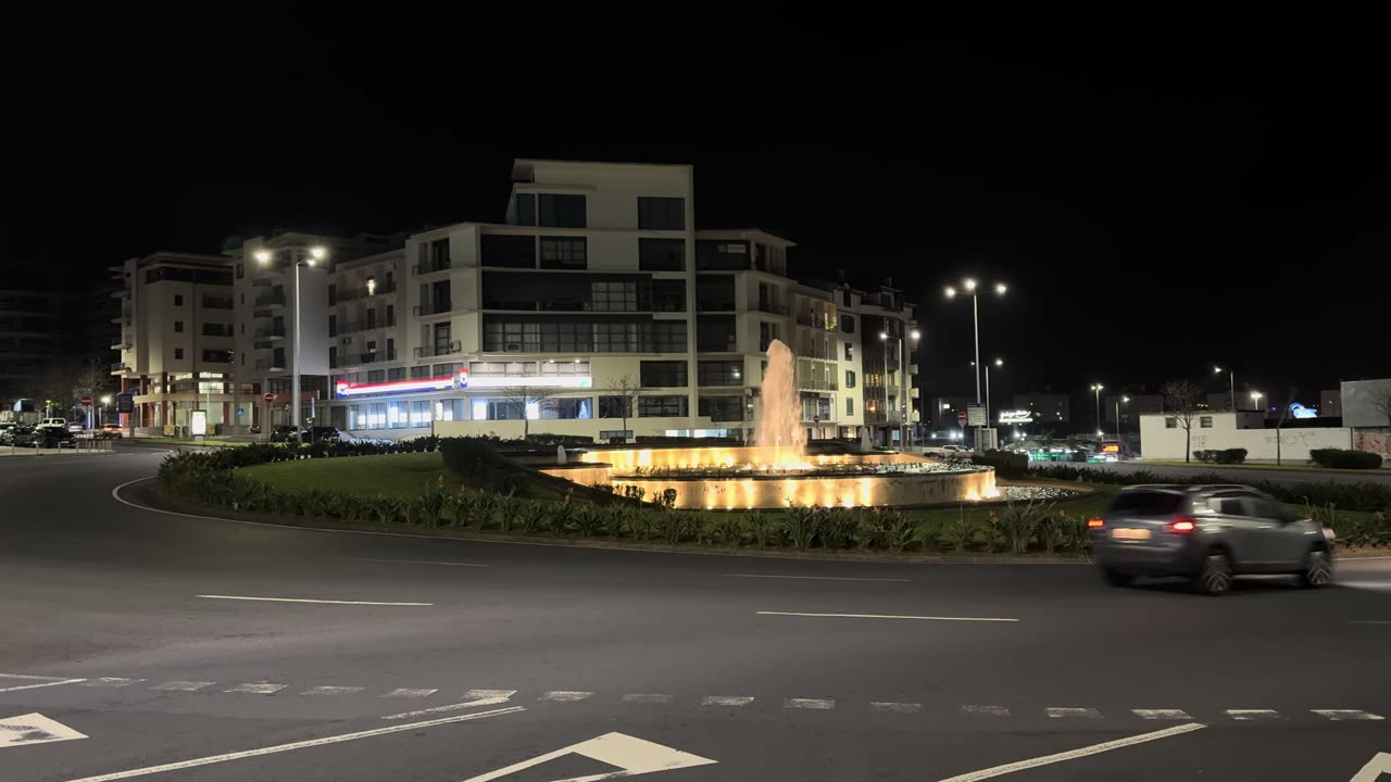 Walk in Ponta Delgada / Sao Pedro on Christmas Day 🎅 4K, Sao Miguel Azores Portugal 🇵🇹 - 25.12.2024