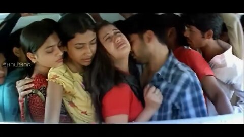 HOT BOLLYWOOD ROMANTIC SCENE ON BUS WHATSAPP VIDEO 🔥😍