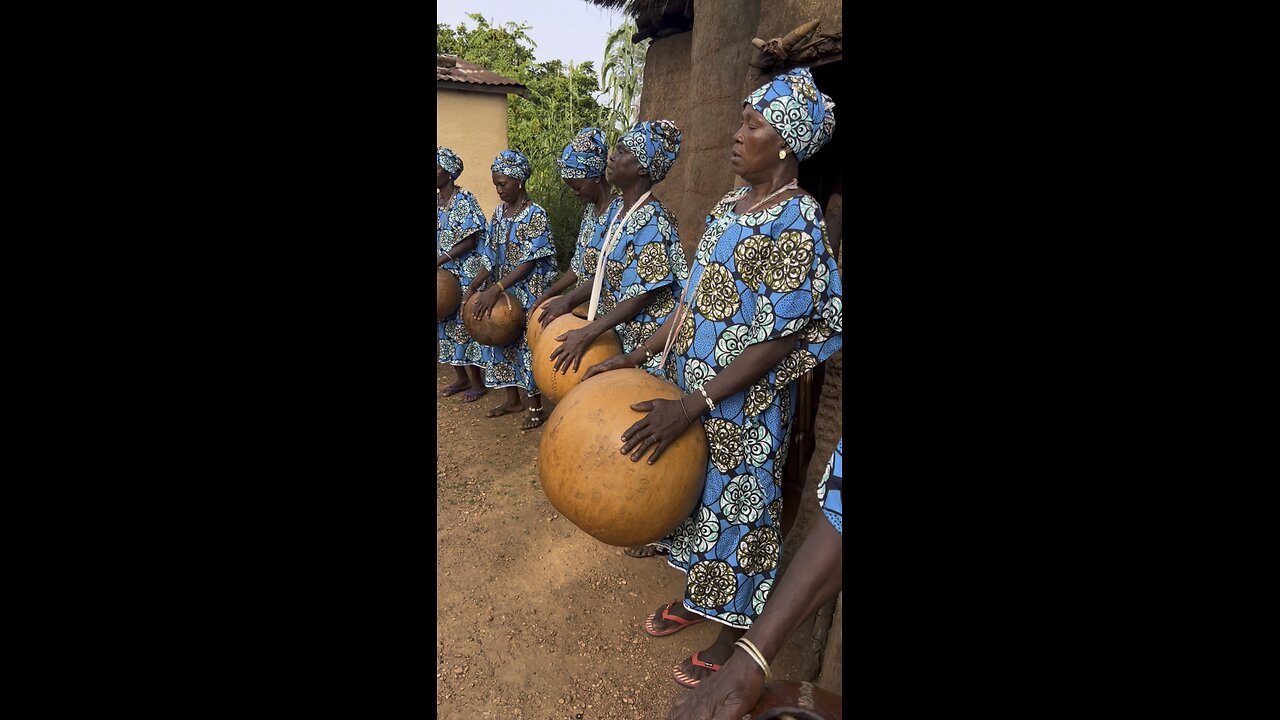 DANZAS TRADICIONALES DE LAS MUJERES SOMBA