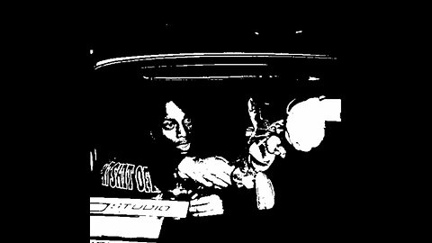 PLAYBOI CARTI - 卡迪流行瓶