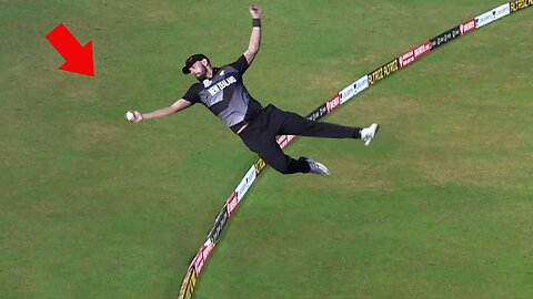 10_Amazing_Boundary_Catches_In_Cricket
