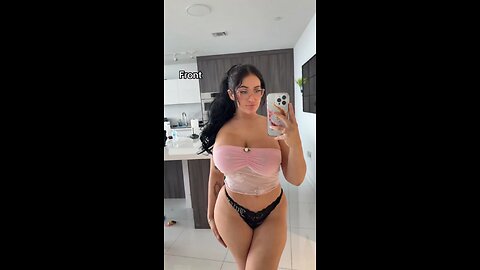 Nia Bleu from the front or back