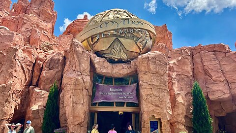 Eating at the Award-Winning Mythos Restaurant at Universal's Islands of Adventure | Full Food Review