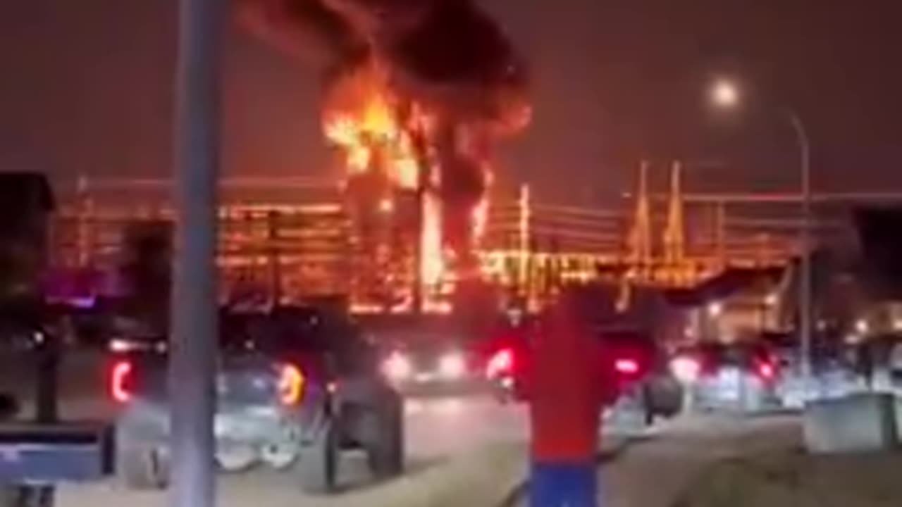 Explosion and fire at a power substation in north Fort Worth