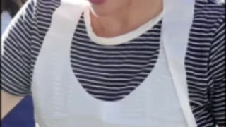 Jennifer Garner Serves Thanksgiving Meals on Skid Row with Big Heart