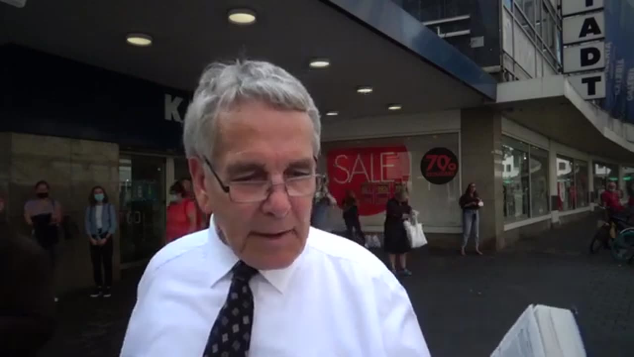 Unmündige und Frauen verführen das Volk.