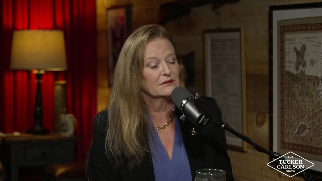 Tucker Carlson and Captain Sherry Walker Discuss the Real Reason for Plane Crashes