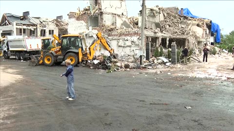 Kyiv residents clean up after major Russian attack