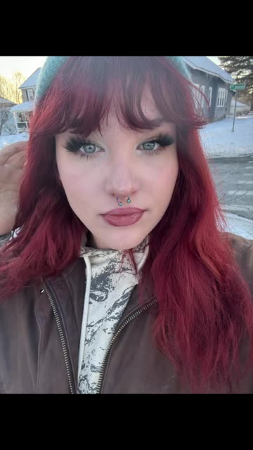 Natural beautiful tgirl