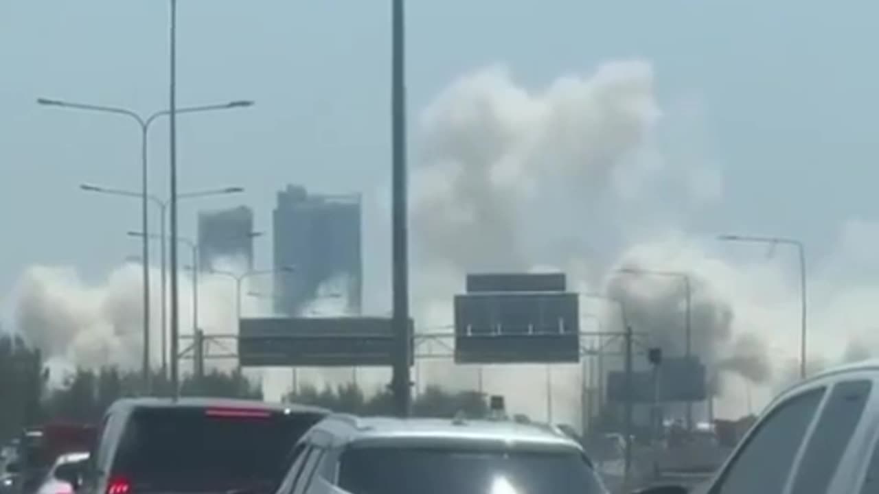 😮🏢 A Building Collapses During March 2025 Earthquake in Bangkok! | FeedMyCuriosity