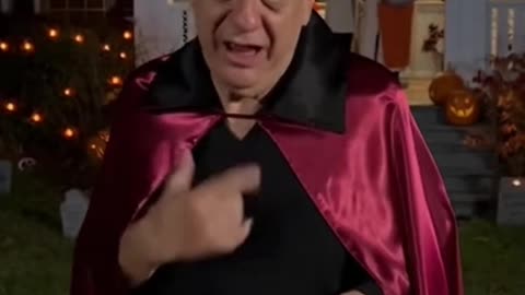 Rodney Dangerfield goes trick or treating and asks the ladies out to Denny's