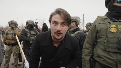 LONE PATRIOT Faces Down Anti-ICE Mob in Minneapolis – Federal Agents CRUSH Leftist Attacker!