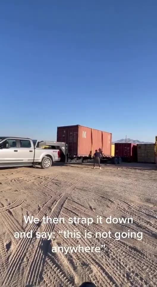 How to Load 2 Containers on the Same Trailer? Wait for It! 😃 | USA Containers