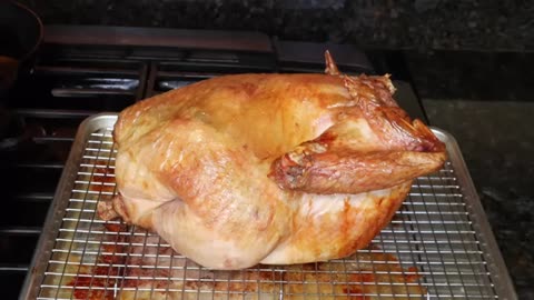 The Best Roast Turkey Recipe – Juicy, Tender & Perfect for the Holidays 🦃✨